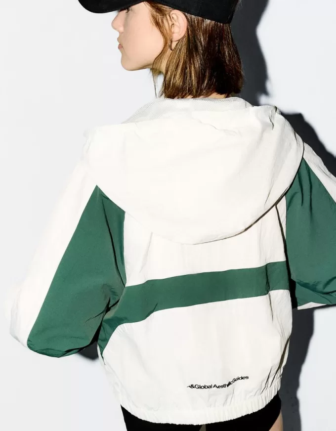 Giubbotto tecnico con cappuccio