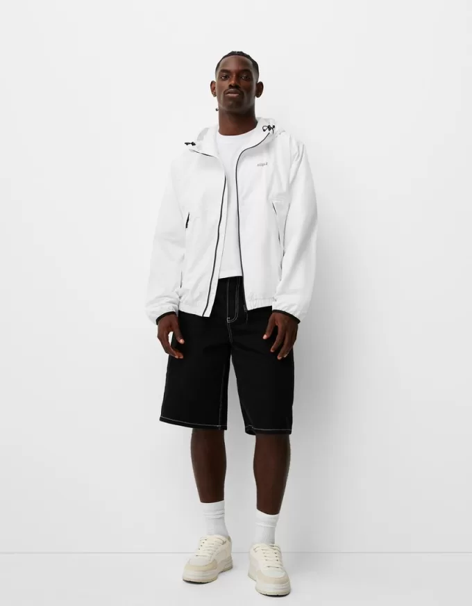 Giubbotto tecnico con cappuccio