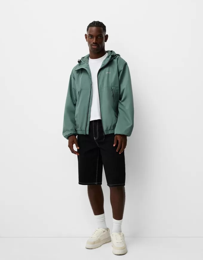 Giubbotto tecnico con cappuccio