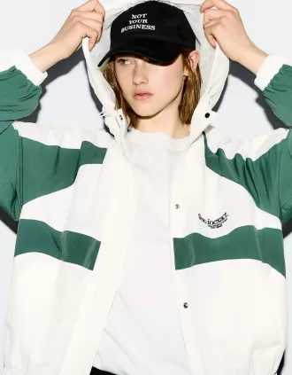 Giubbotto tecnico con cappuccio