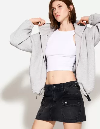 Gonna cargo in denim con spalline