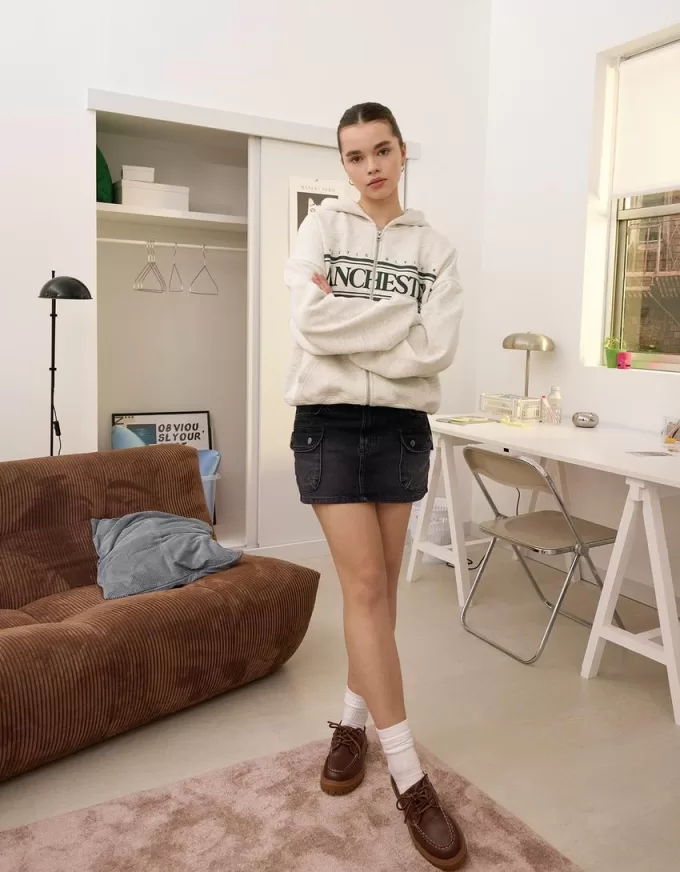 Gonna cargo in denim con spalline