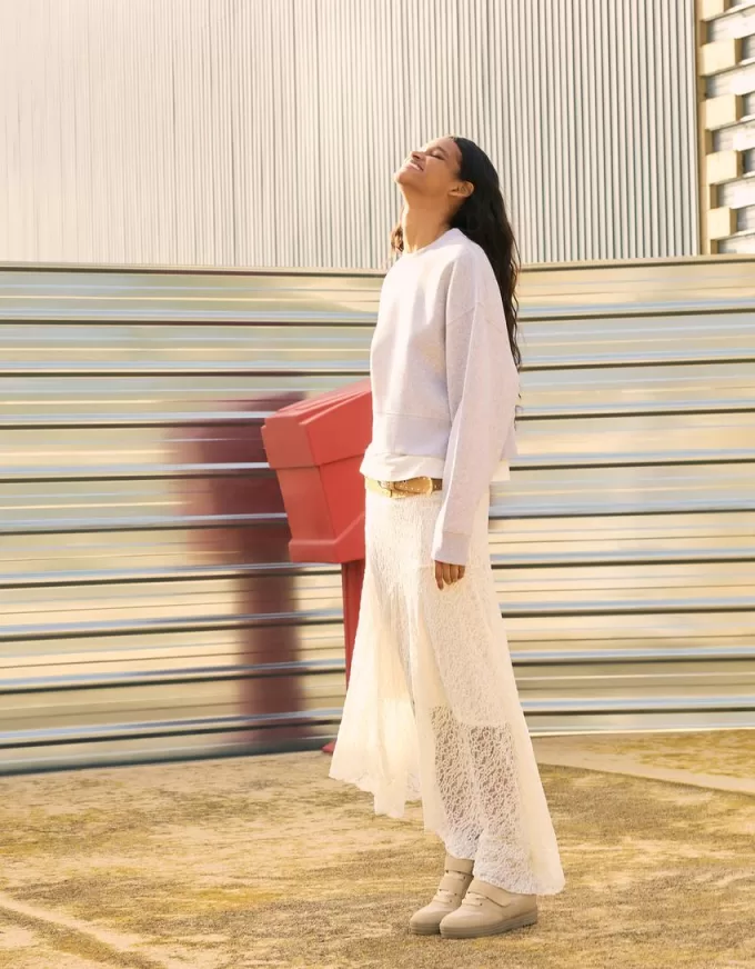 Gonna midi bordata in pizzo