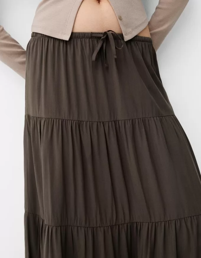 Gonna midi con elastico in vita