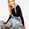 Jeans anni ’90 strappati a gamba larga
