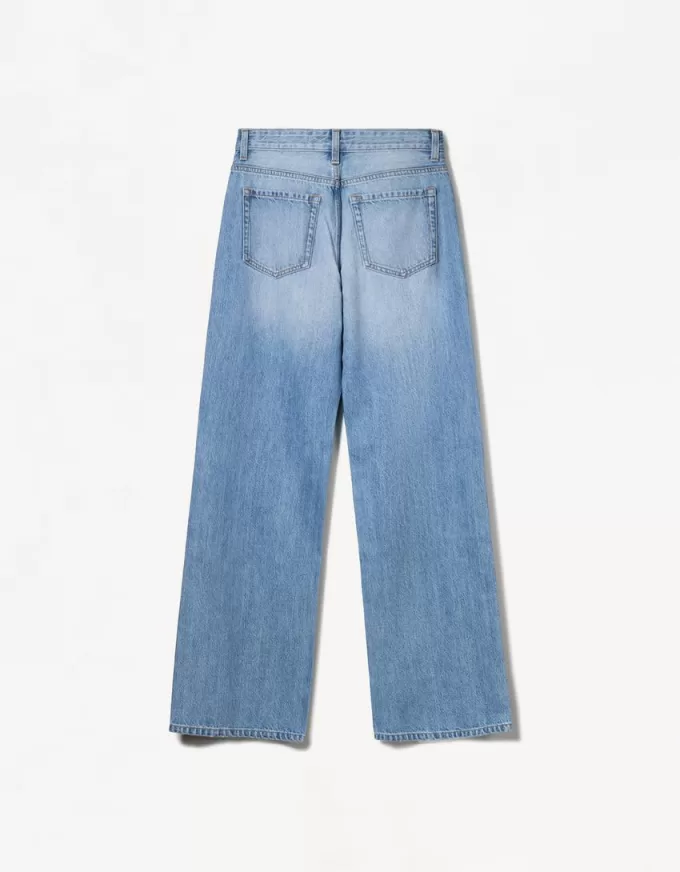 Jeans anni ’90 strappati a gamba larga