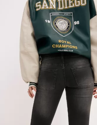 Jeans bootcut a vita bassa