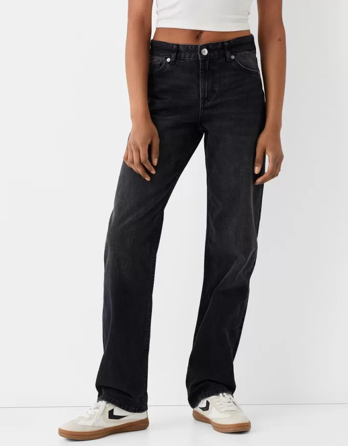 Jeans dalla vestibilità dritta