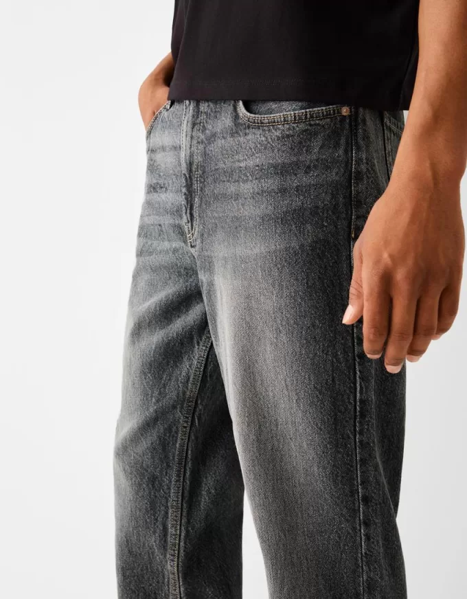 Jeans dalla vestibilità dritta