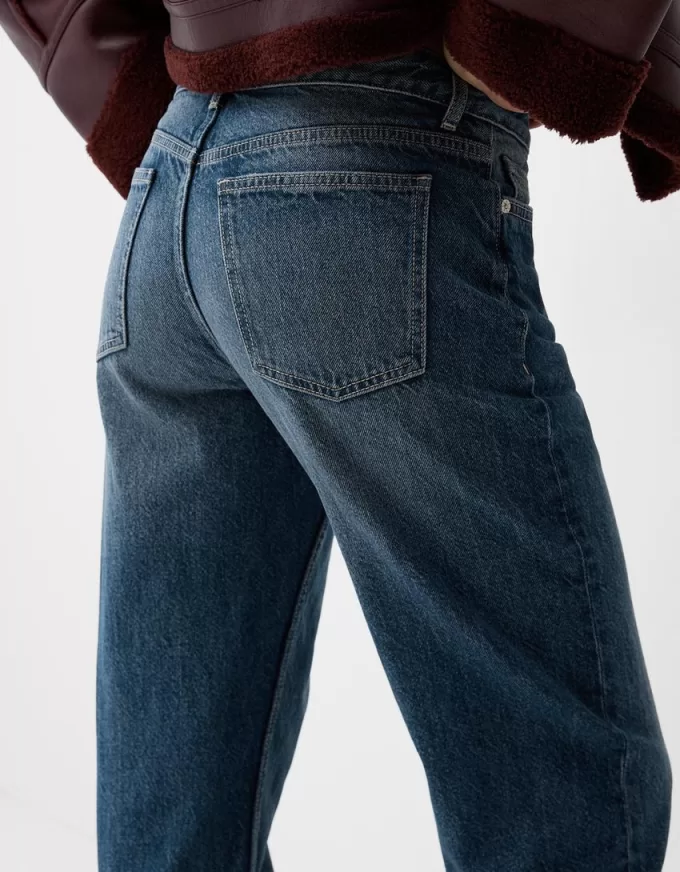 Jeans dalla vestibilità dritta