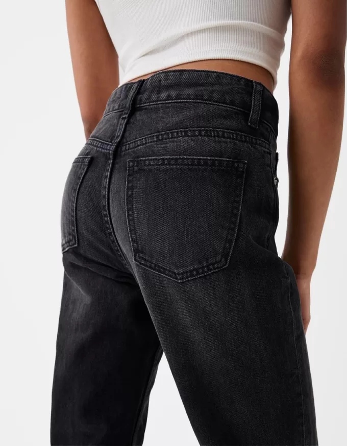 Jeans dalla vestibilità dritta