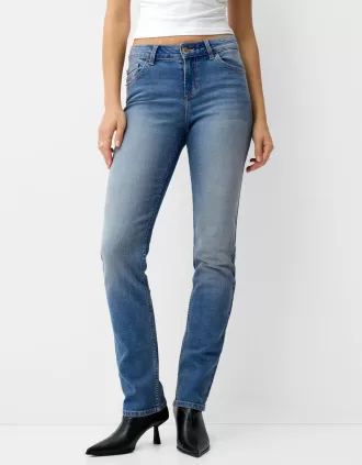 Jeans dalla vestibilità slim