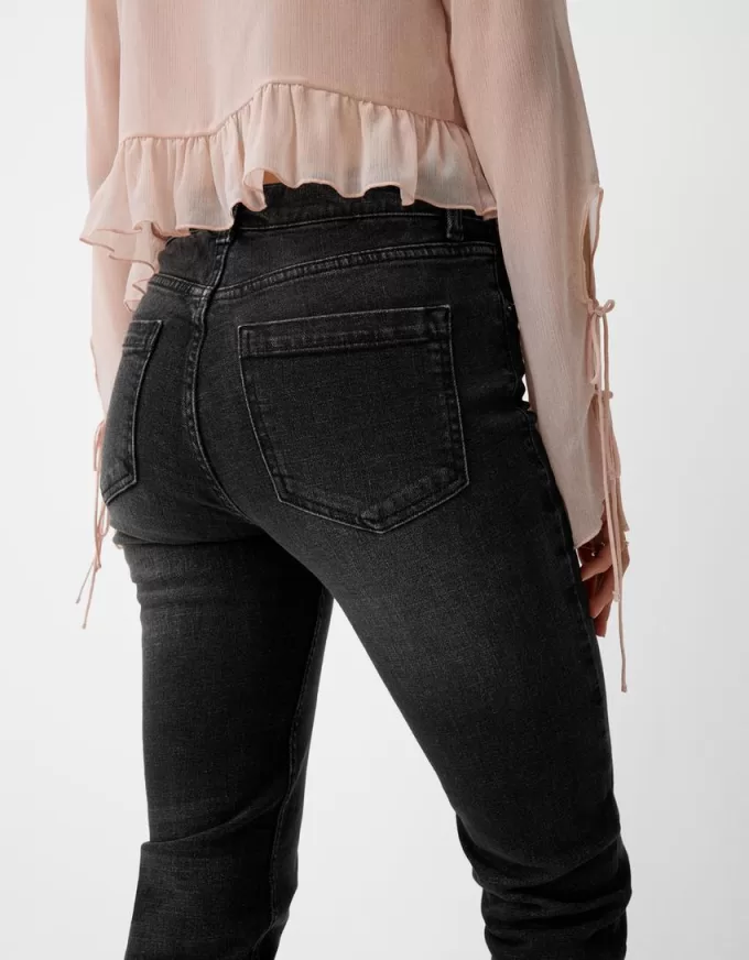 Jeans dalla vestibilità slim