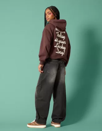 Jeans larghi a botte