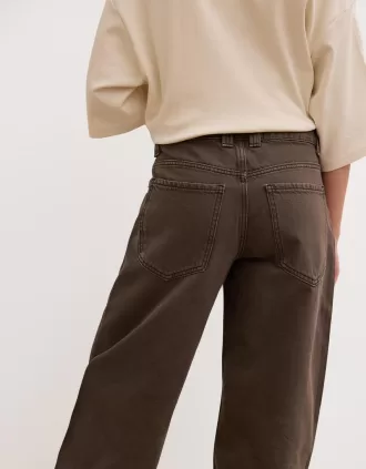 Jeans larghi a botte