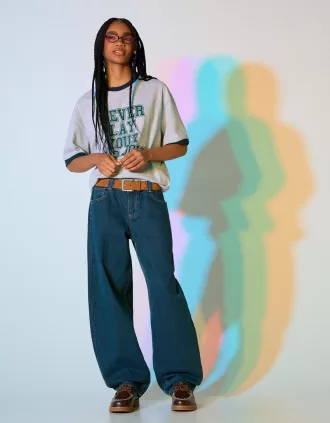 Jeans larghi a botte