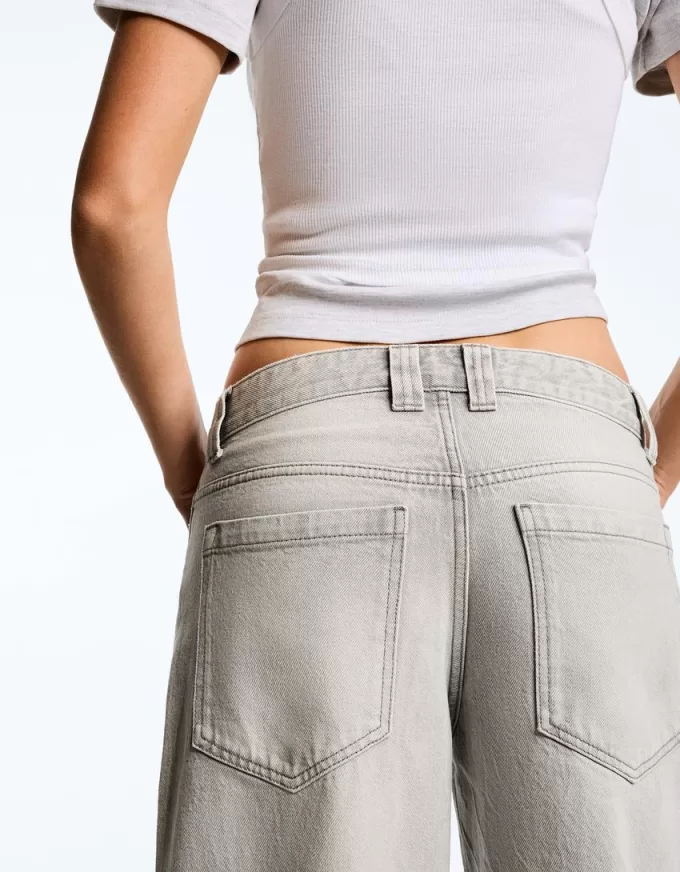 Jeans larghi a botte