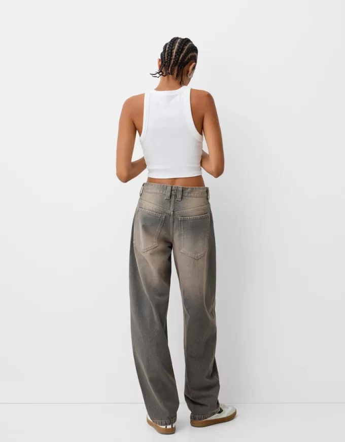 Jeans larghi a botte