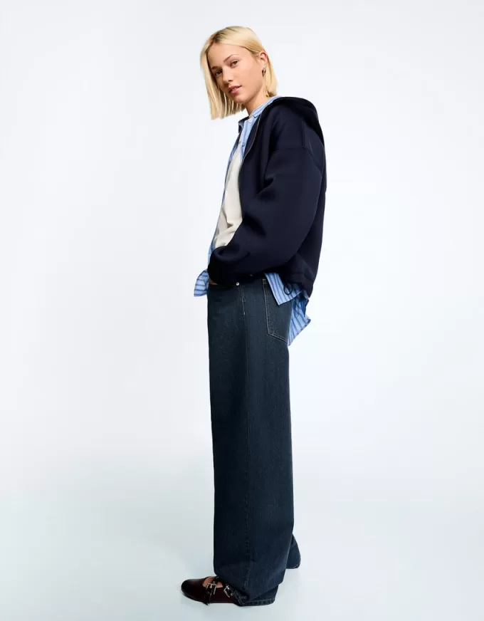 Jeans larghi a botte