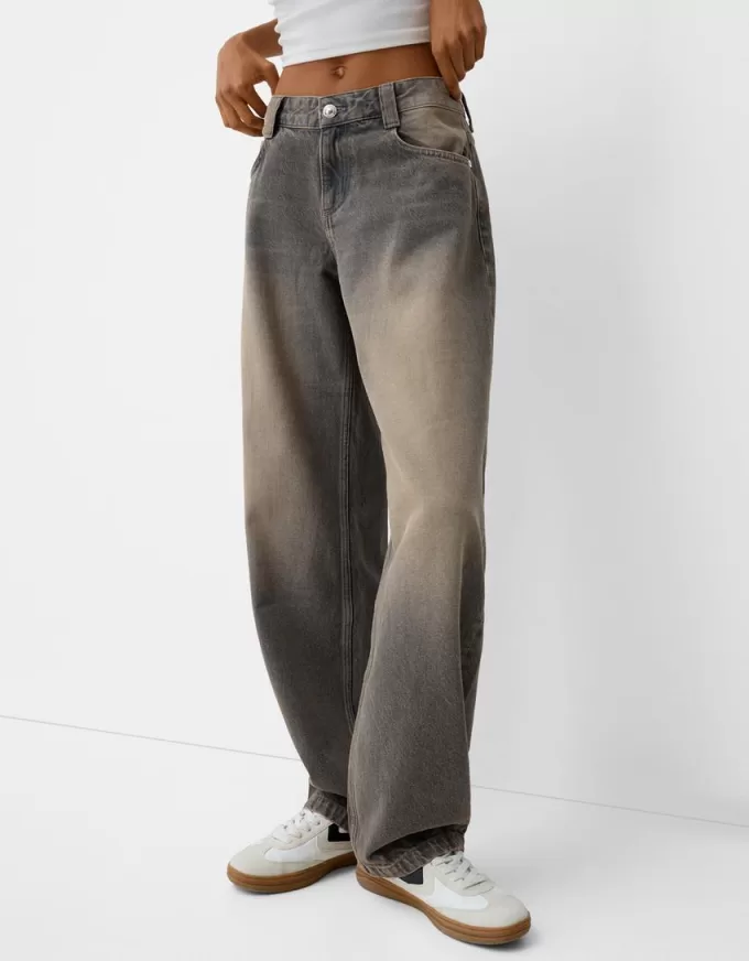 Jeans larghi a botte