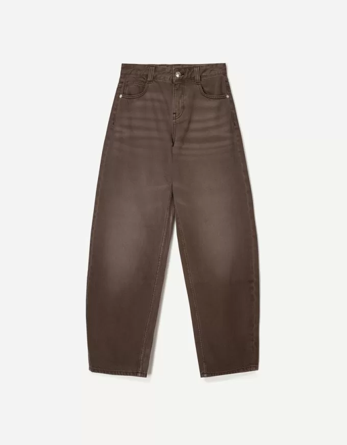 Jeans larghi a botte