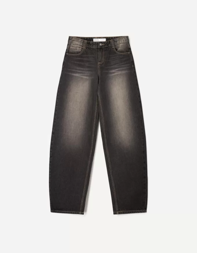 Jeans larghi a botte