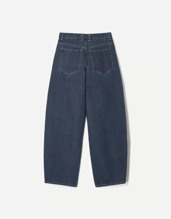 Jeans larghi a botte