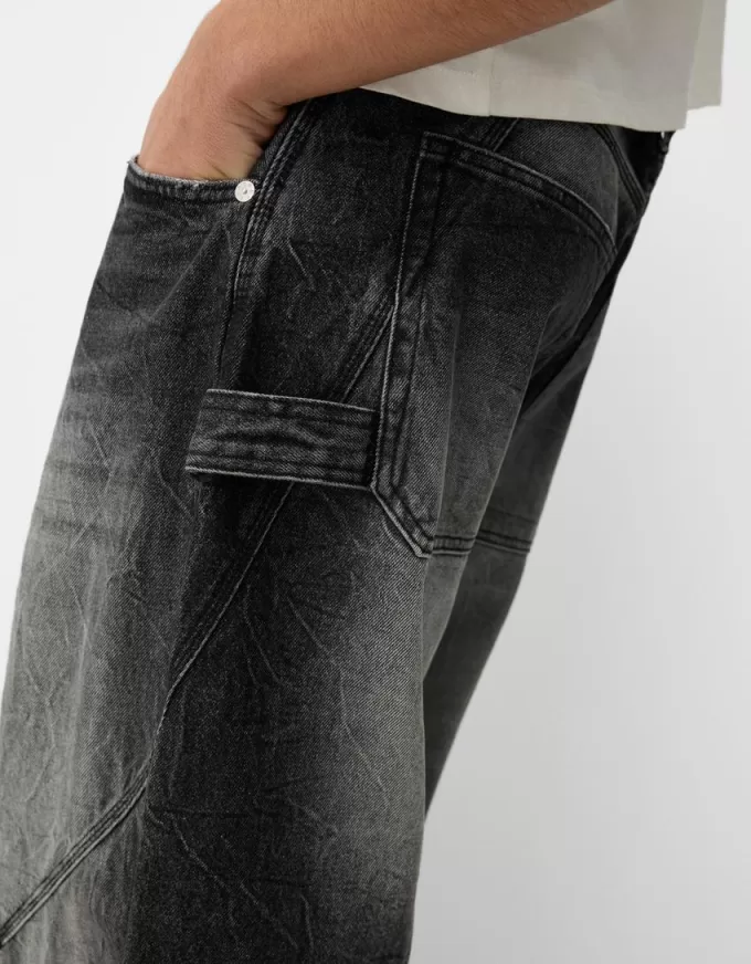 Jeans larghi a palloncino