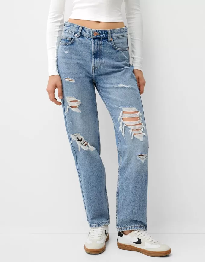 Jeans ritagliati