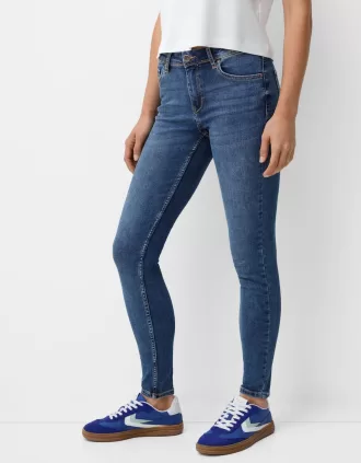 Jeans skinny a vita bassa
