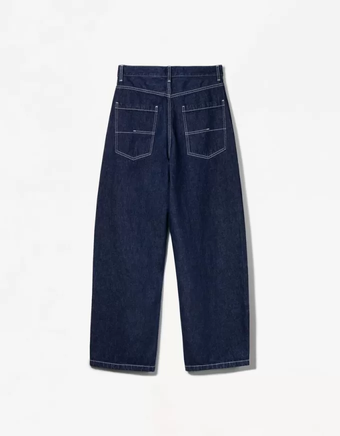 Jeans stile skater scoloriti