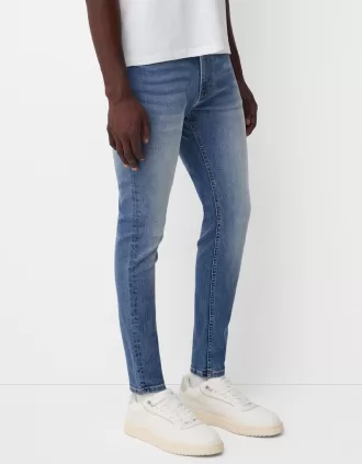 Jeans super attillati