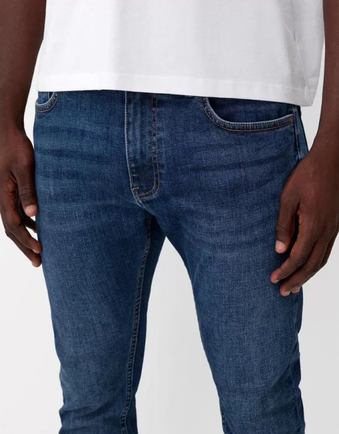 Jeans super attillati