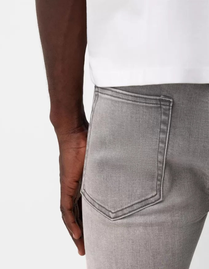 Jeans super attillati