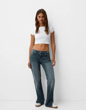 Jeans svasati con orlo diviso