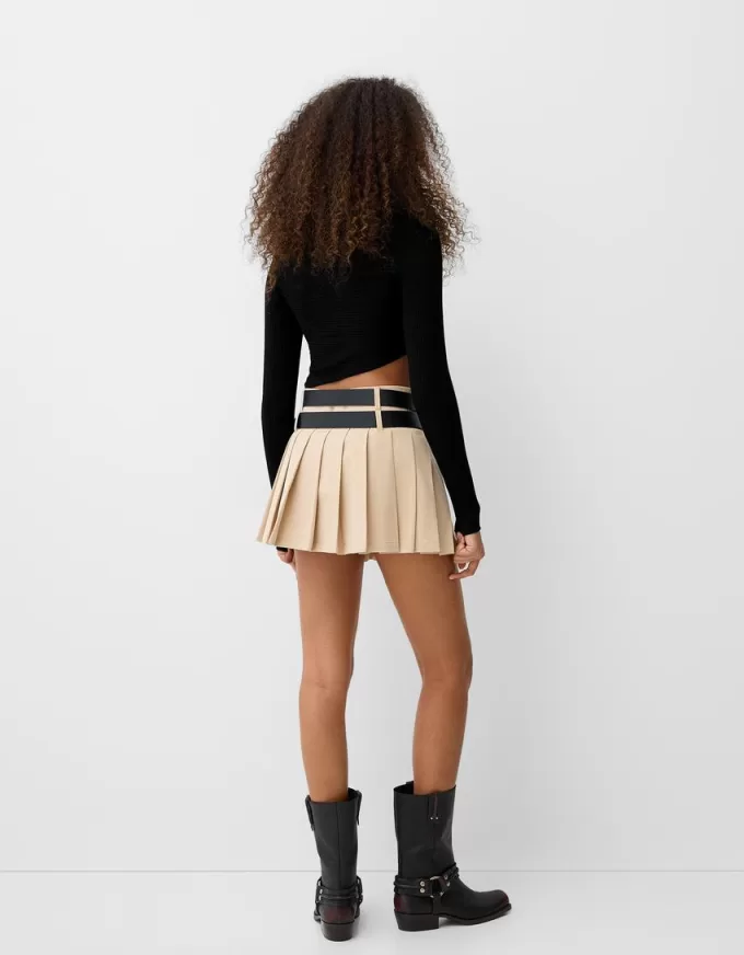 Maglia a costine asimmetrica