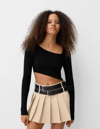 Maglia a costine asimmetrica