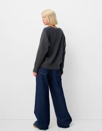 Maglia oversize con scollo a V