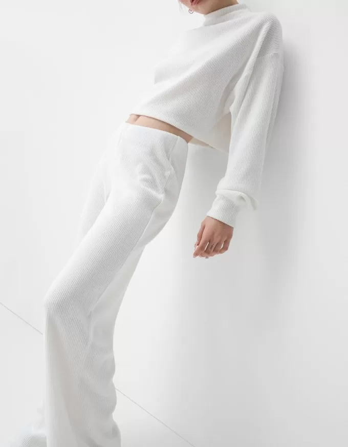 Maglione a collo alto a costine soft touch