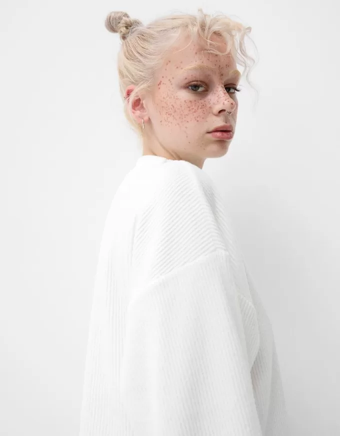 Maglione a collo alto a costine soft touch