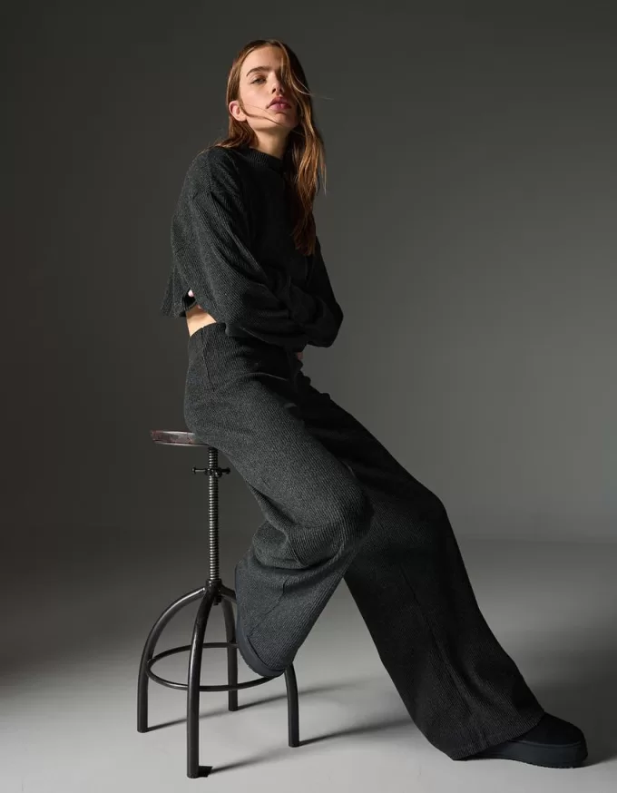 Maglione a collo alto a costine soft touch