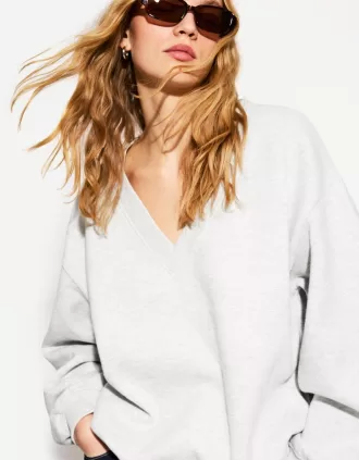 Maglione con scollo a V