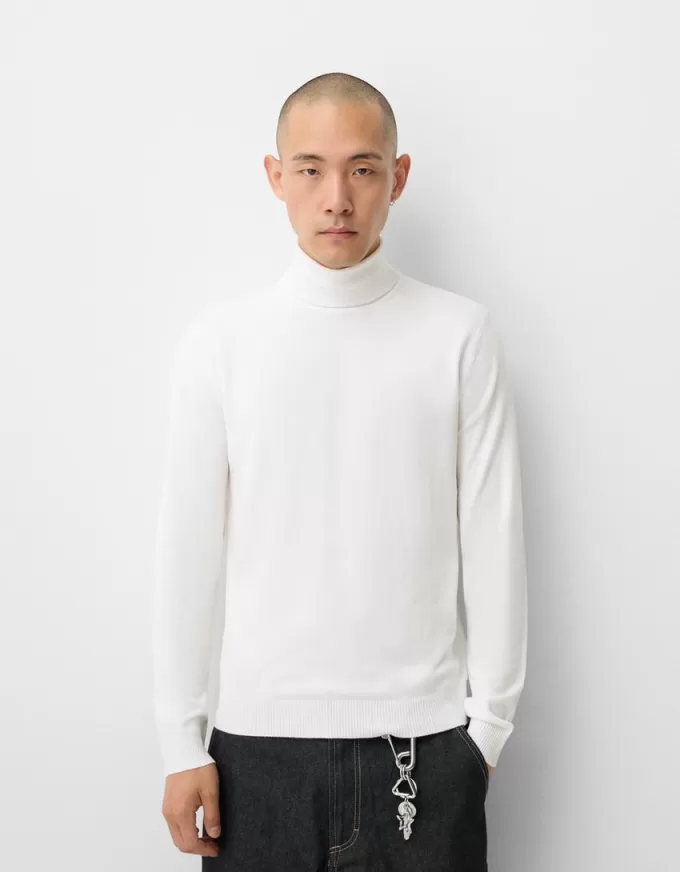 Maglione lavorato a collo alto