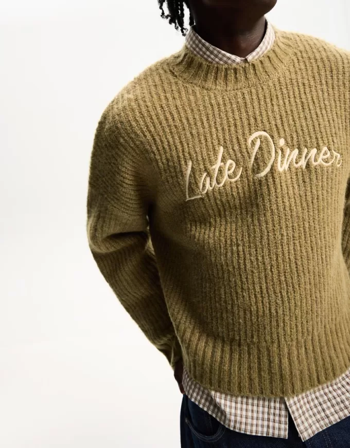 Maglione ricamato in trama testurizzata