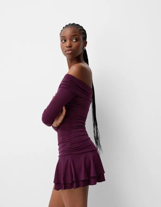 Mini abito a maniche lunghe con volant SERIE BERSHKA