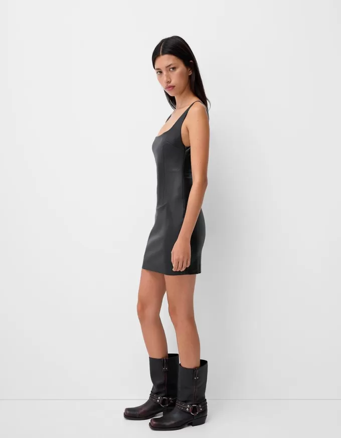 Miniabito aderente effetto pelle