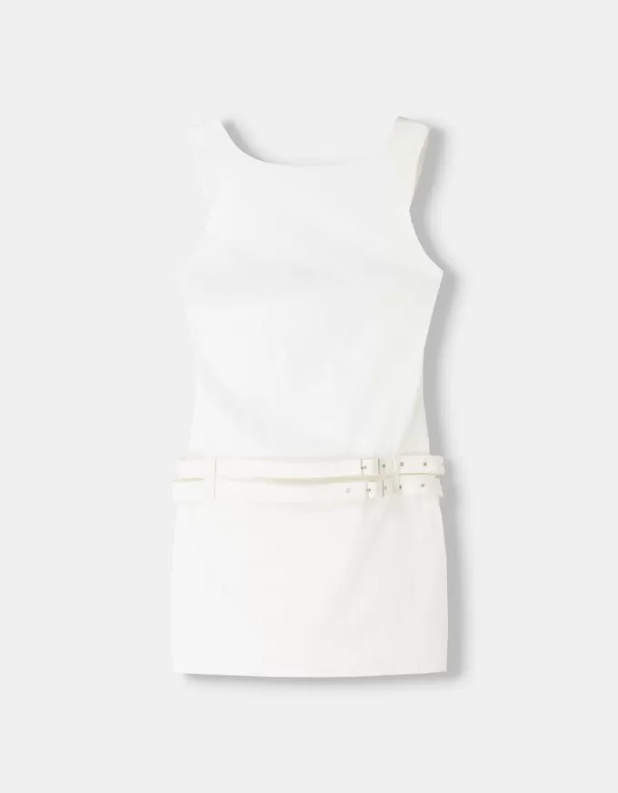 Miniabito con cintura e fibbie