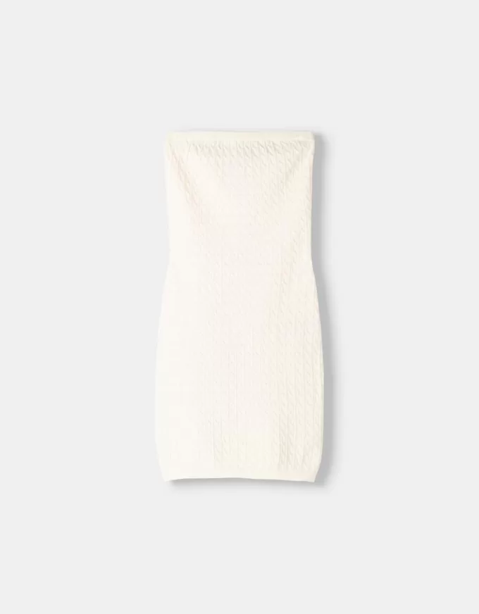 Miniabito intrecciato con spalle scoperte