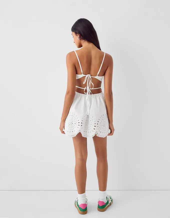 Miniabito svasato fustellato