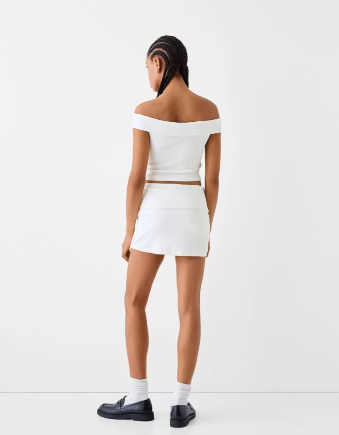 Minigonna con risvolto in vita